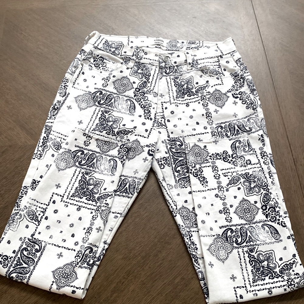NWOT Kenzie Ankle Length Jeans